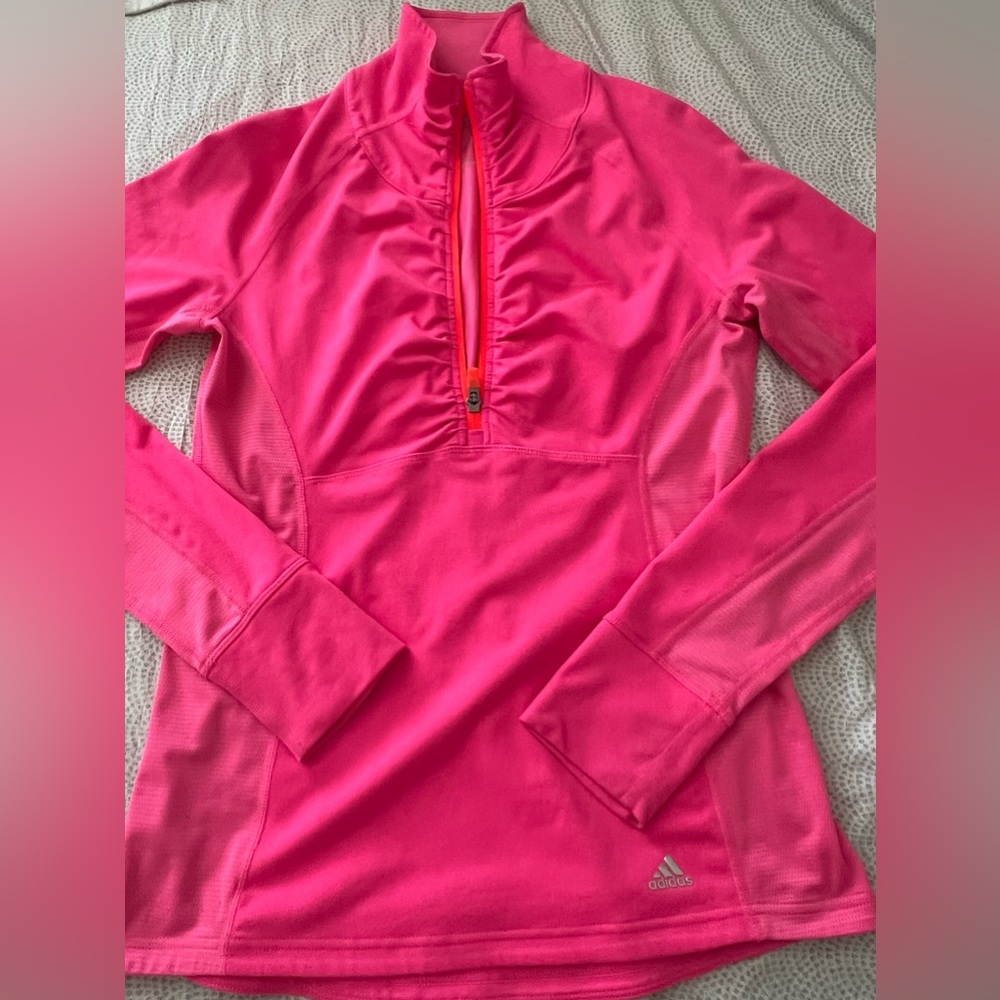 Adidas women’s pullover activewear size small rare find!